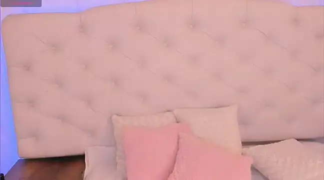 Snapshot of anchela-garcia1 chatting on January 20, 7:25 pm anchela-garcia1 online show from January 20, 7:25 pm