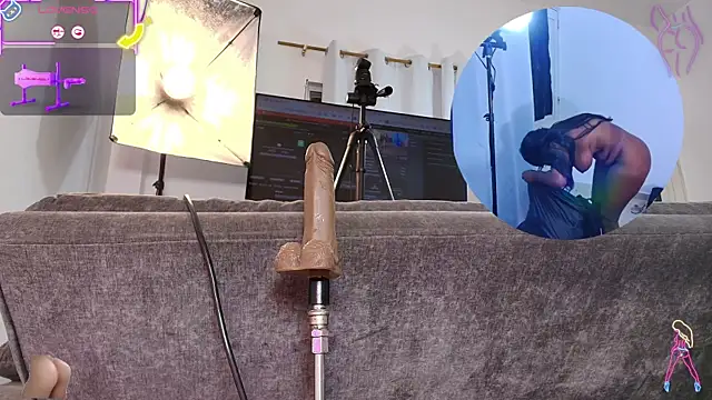 mia-brit online show from February 22, 8:40 pm