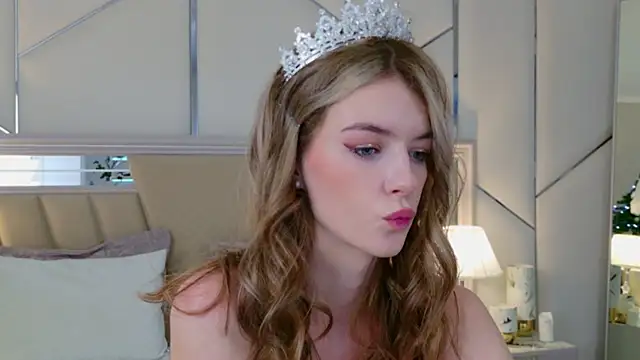 Snapshot of MeganMour chatting on December 30, 7:42 pm MeganMour online show from December 30, 7:42 pm
