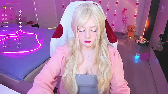 Amy honey angel online show from March 12, 9:12 am