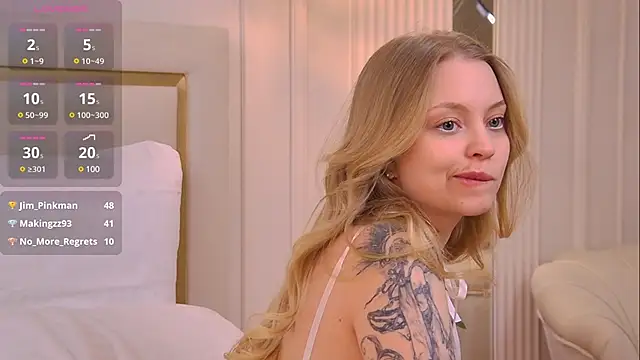 Snapshot of DorisHell chatting on February 23, 6:45 pm DorisHell online show from February 23, 6:45 pm