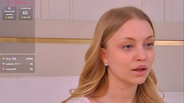 Snapshot of DorisHell chatting on February 27, 12:21 am DorisHell online show from February 27, 12:21 am