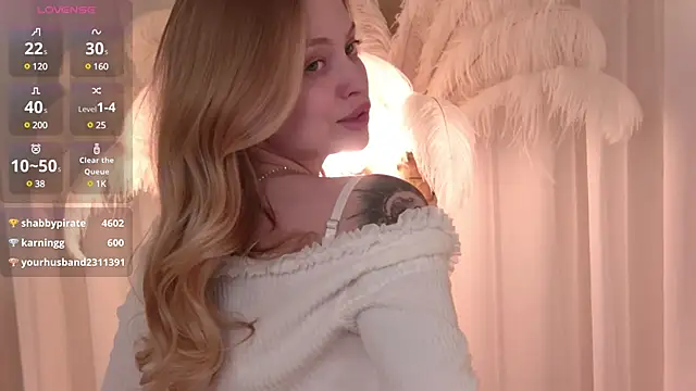 Snapshot of DorisHell chatting on March 21, 12:18 am DorisHell online show from March 21, 12:18 am