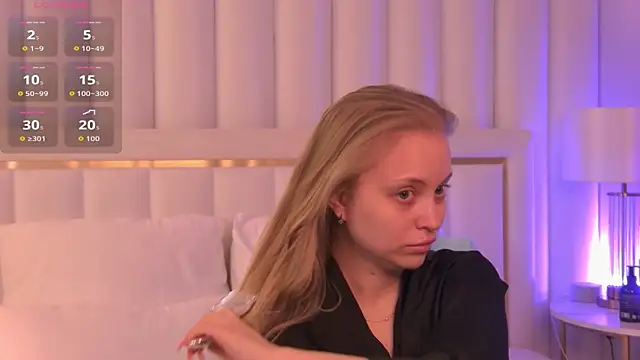 Snapshot of DorisHell chatting on September 24, 3:10 am DorisHell online show from September 24, 3:10 am