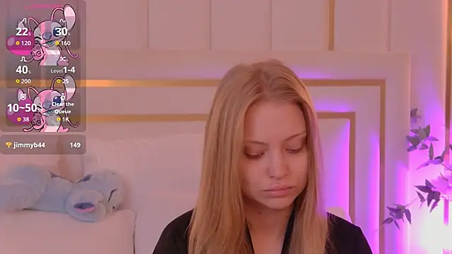 Snapshot of DorisHell chatting on October 23, 3:06 am DorisHell online show from October 23, 3:06 am