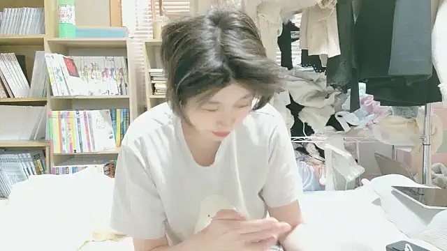 Snapshot of morikawa_sayaka chatting on December 13, 11:43 pm morikawa sayaka online show from December 13, 11:43 pm