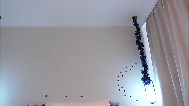 Snapshot of FalineDowlen chatting on January 9, 4:41 am FalineDowlen online show from January 9, 4:41 am