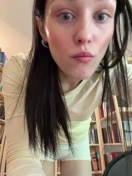 Snapshot of Mia_Mia_M chatting on June 11, 5:11 pm Mia Mia M online show from June 11, 5:11 pm