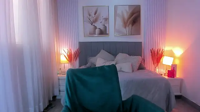 Snapshot of _lara1 chatting on June 26, 8:13 pm lara1 online show from June 26, 8:13 pm