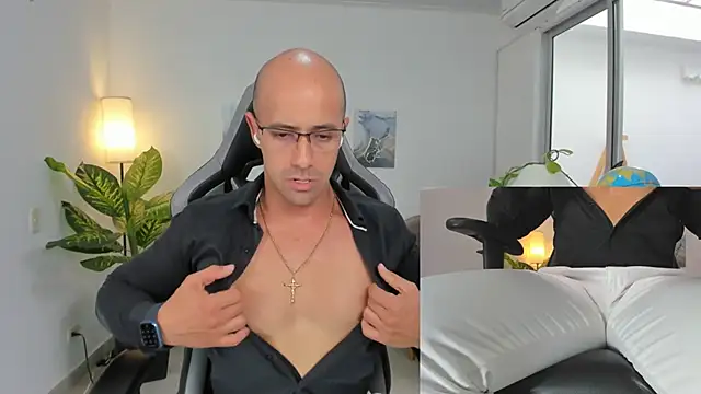 ryan master  online show from December 19, 4:24 pm