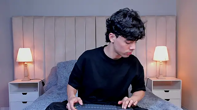 Dammon Stallion online show from February 7, 7:06 pm