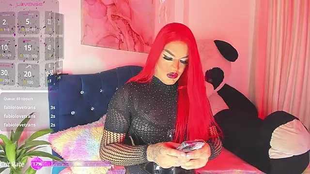 Snapshot of Missisabella_ chatting on December 24, 1:27 am Missisabella  online show from December 24, 1:27 am