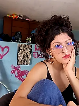 LoveElectra online show from January 9, 5:59 pm