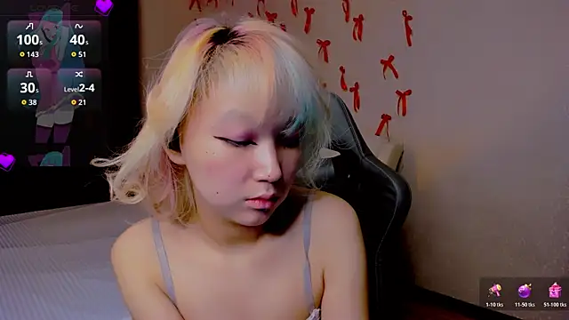 Milla Aheo online show from April 21, 1:06 pm