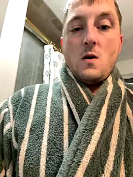 Snapshot of longcurved212121 chatting on October 11, 3:10 pm longcurved212121 online show from October 11, 3:10 pm