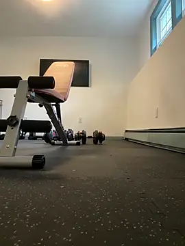 Snapshot of longcurved212121 chatting on October 12, 2:05 pm longcurved212121 online show from October 12, 2:05 pm