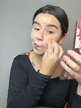 SaraBraun  online show from April 21, 5:39 pm