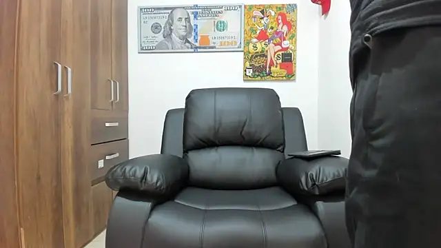 Snapshot of boss_of_cash chatting on September 20, 7:37 pm boss of cash online show from September 20, 7:37 pm