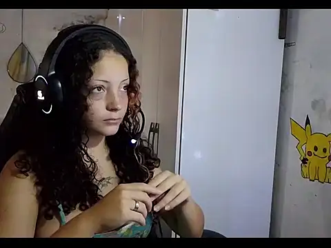 Snapshot of Morgana_bat chatting on April 6, 6:09 pm Morgana bat online show from April 6, 6:09 pm