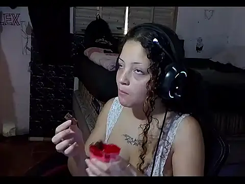 Snapshot of Morgana_bat chatting on April 7, 8:20 pm Morgana bat online show from April 7, 8:20 pm