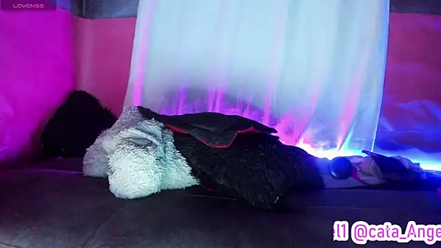 Snapshot of Cata-angel chatting on February 7, 1:25 am Cata-angel online show from February 7, 1:25 am