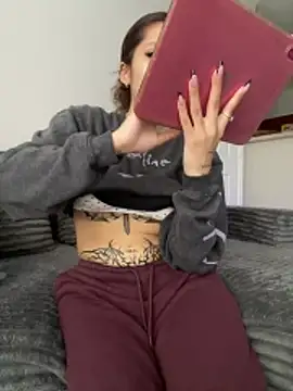 Sexyteengabi online show from June 6, 3:28 pm