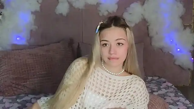 STELLA RICH online show from February 24, 1:02 am