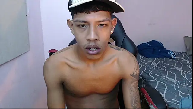 Snapshot of mr_stiven_ chatting on January 6, 5:30 am mr stiven online show from January 6, 5:30 am