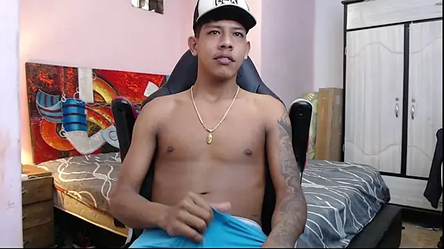 Snapshot of mr_stiven_ chatting on February 5, 5:52 am mr stiven online show from February 5, 5:52 am