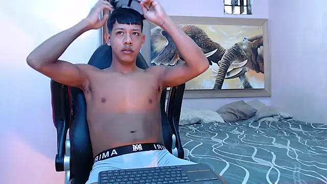 Snapshot of mr_stiven_ chatting on March 3, 2:58 am mr stiven online show from March 3, 2:58 am