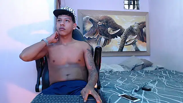 Snapshot of mr_stiven_ chatting on March 6, 6:41 am mr stiven online show from March 6, 6:41 am