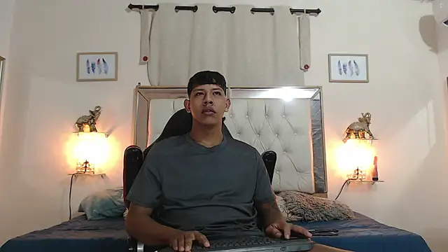 Snapshot of mr_stiven_ chatting on September 9, 2:44 am mr stiven online show from September 9, 2:44 am