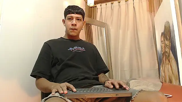 Snapshot of mr_stiven_ chatting on November 3, 2:24 am mr stiven online show from November 3, 2:24 am