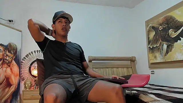 mr stiven  online show from April 3, 7:17 am