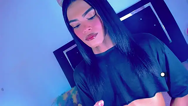 Theylor Rouse online show from December 5, 6:22 am