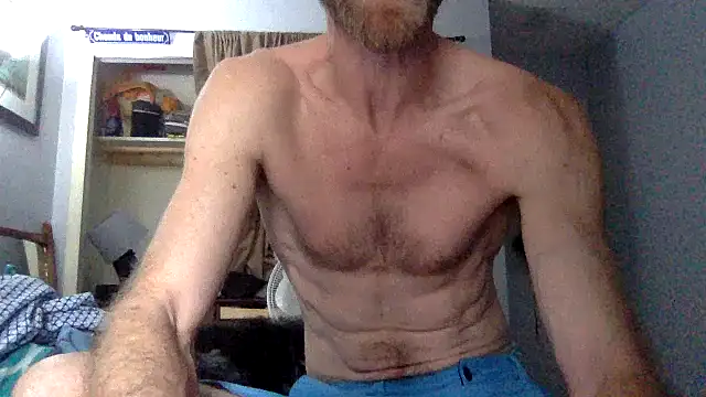 Twowellshapedheads online show from March 3, 7:06 pm