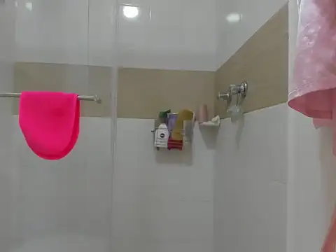 Liah ferrer online show from December 18, 3:55 pm