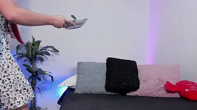 Snapshot of Liah_ferrer chatting on February 1, 5:11 pm Liah ferrer online show from February 1, 5:11 pm