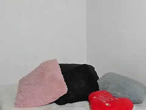 Snapshot of Liah_ferrer chatting on February 8, 6:44 pm Liah ferrer online show from February 8, 6:44 pm