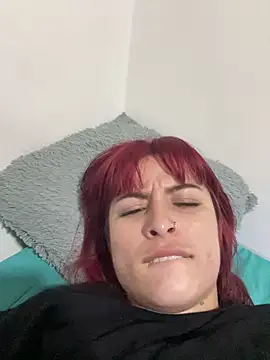 Snapshot of Liah_ferrer chatting on February 22, 6:13 am Liah ferrer online show from February 22, 6:13 am