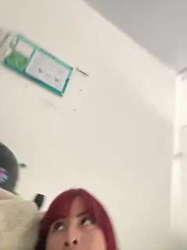 Snapshot of Liah_ferrer chatting on February 22, 6:39 pm Liah ferrer online show from February 22, 6:39 pm