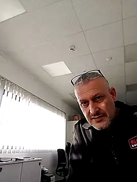 Husoban online show from November 5, 7:30 am