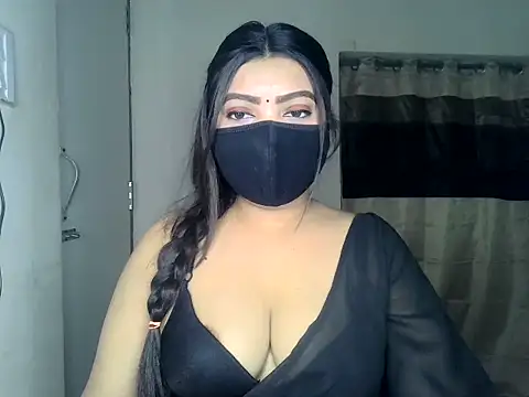 Snapshot of ishi_Beauty chatting on April 29, 5:22 am ishi Beauty online show from April 29, 5:22 am