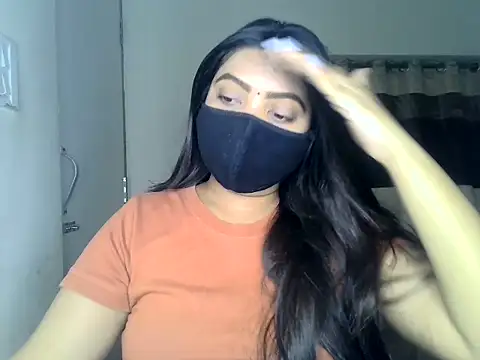 Snapshot of ishi_Beauty chatting on May 28, 6:10 am ishi Beauty online show from May 28, 6:10 am