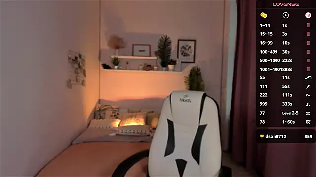 StephanieBoobs online show from December 14, 10:24 am