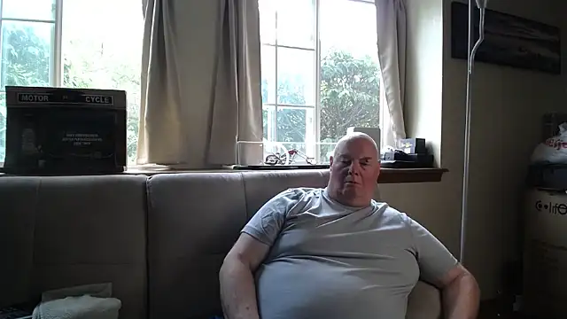 Snapshot of harley99574 chatting on July 26, 6:04 pm harley99574 online show from July 26, 6:04 pm