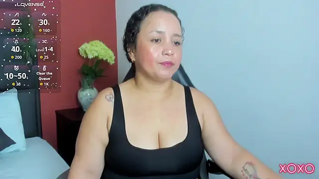 linda rios  online show from June 3, 2:14 am