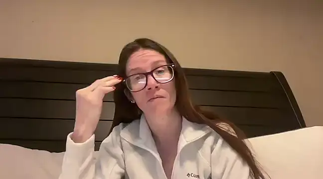 yourstrulylivy69 online show from December 14, 2:42 pm