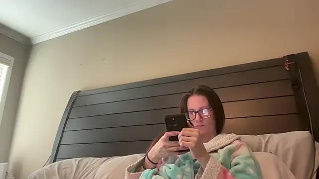 yourstrulylivy69 online show from January 11, 7:16 pm