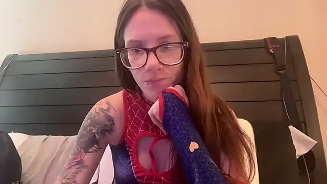 yourstrulylivy69 online show from January 22, 3:18 pm